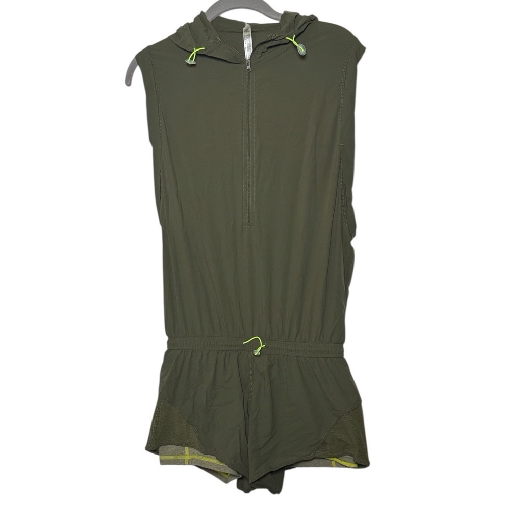 Free People Going For A Runsie Olive Green Sleeveless Hooded Shorts Romper XS